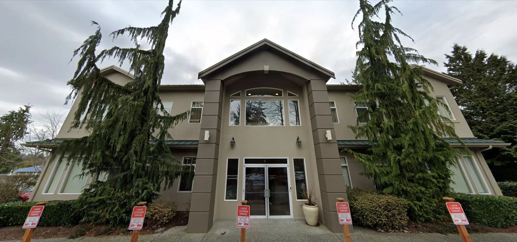 The front doors of Maris & Associates' office building on 120th Place SE in Everett, WA